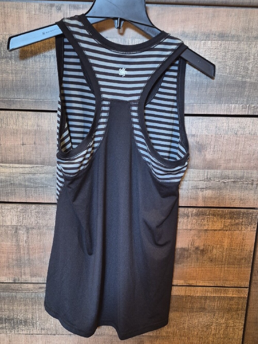 Tek Gear Workout Tank - Picture 3 of 6